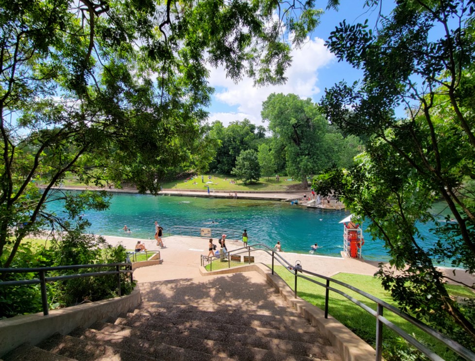 Spending labor day 2023 in Austin at the lake